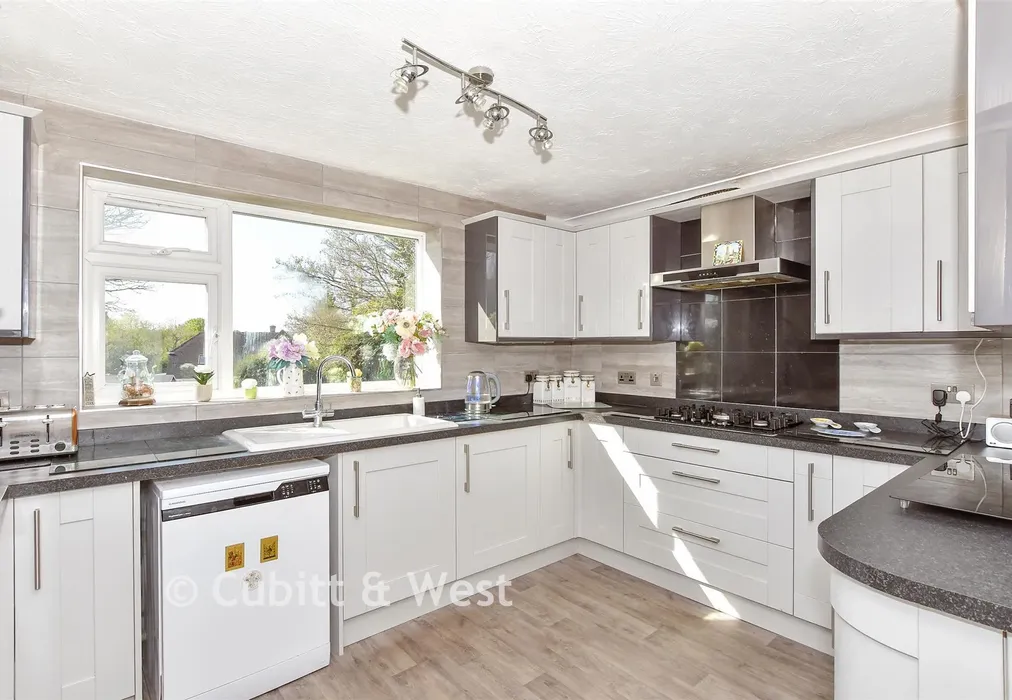 Kitchen - School Lane, Denmead, Waterlooville, Hampshire - Wards of Kent