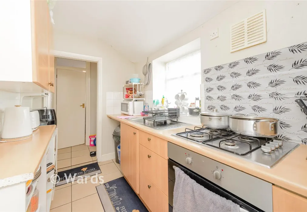 Kitchen - East Street, Chatham, Kent - Wards of Kent