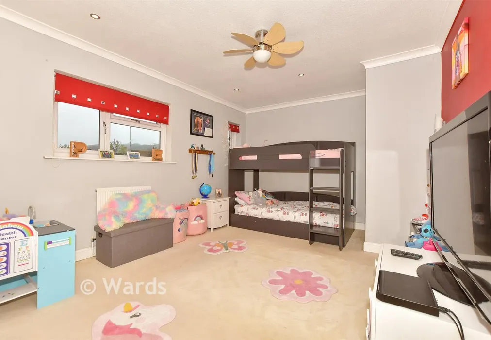 Bedroom 1 - Browning Place, Folkestone, Kent - Wards of Kent