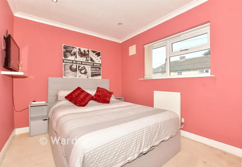 Bedroom 2 - Browning Place, Folkestone, Kent - Wards of Kent