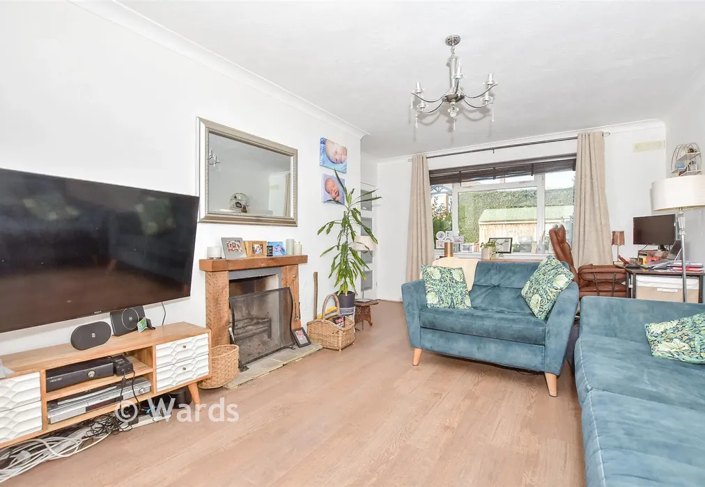 Lounge - Boughton Lane, Loose, Maidstone, Kent - Wards of Kent