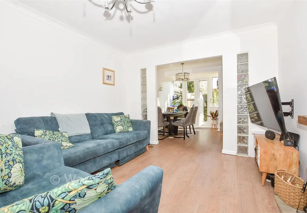 Lounge - Boughton Lane, Loose, Maidstone, Kent - Wards of Kent