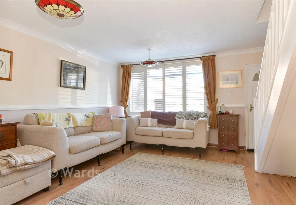 Lounge - Rushdean Road, Strood, Rochester, Kent - Wards of Kent