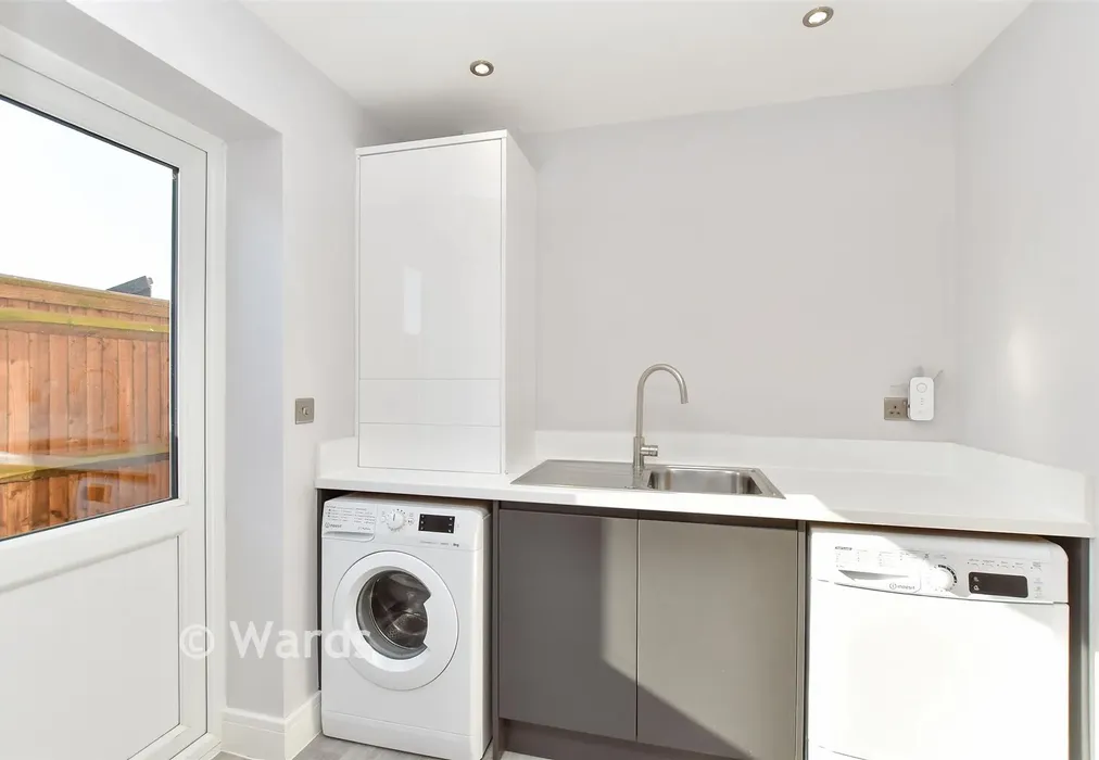Utility Room - The Tracies, Newington, Sittingbourne, Kent - Wards of Kent