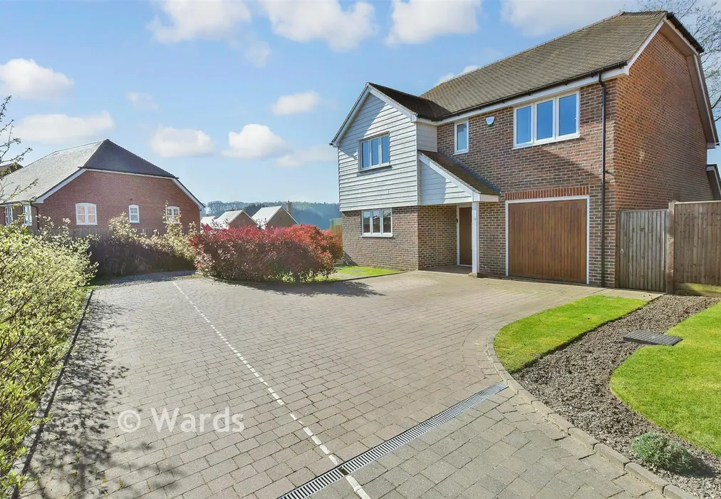 Front (Web) - The Tracies, Newington, Sittingbourne, Kent - Wards of Kent