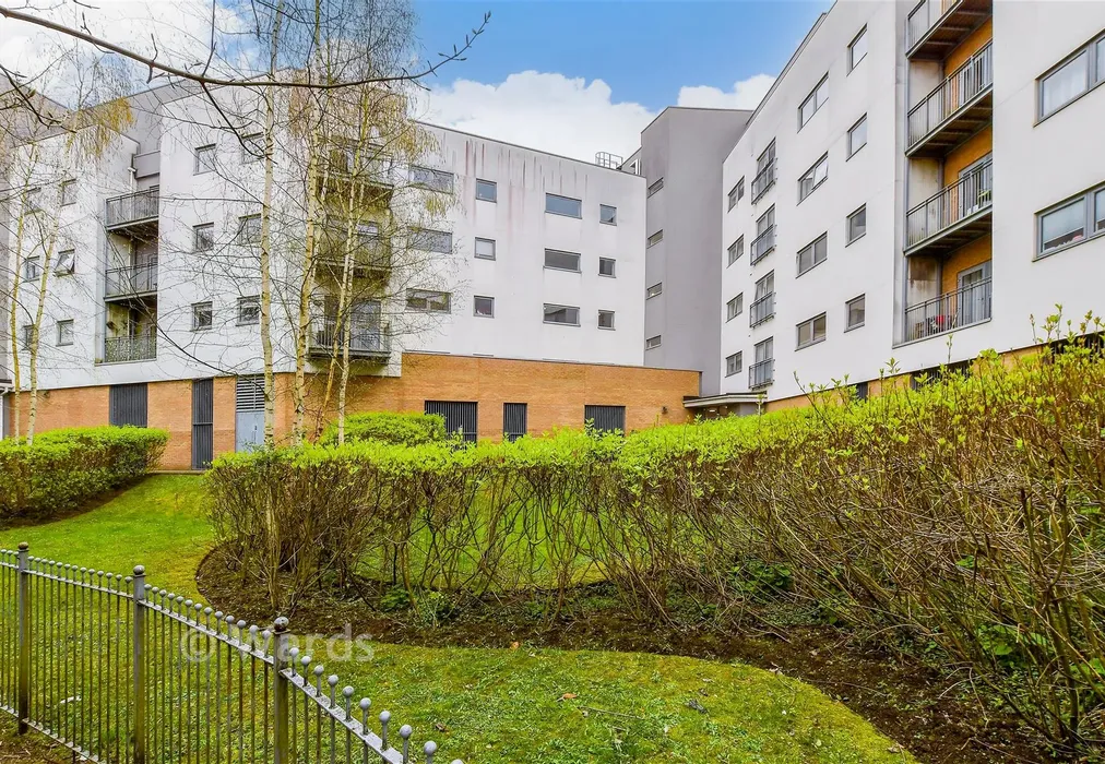 External (Brochure) - Sovereign Way, Tonbridge, Kent - Wards of Kent