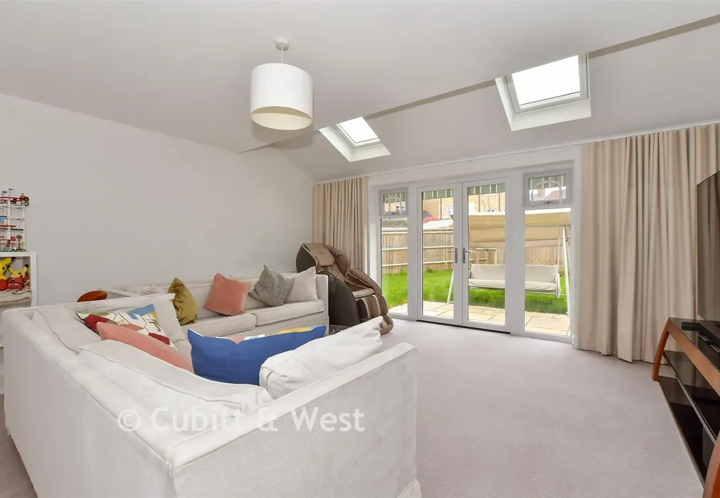 Lounge/Dining Room - Lorimer Avenue, Cranleigh, Surrey - Wards of Kent