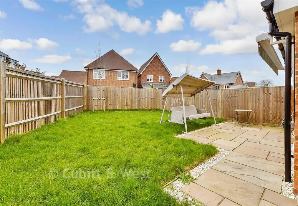 Rear Garden - Lorimer Avenue, Cranleigh, Surrey - Wards of Kent