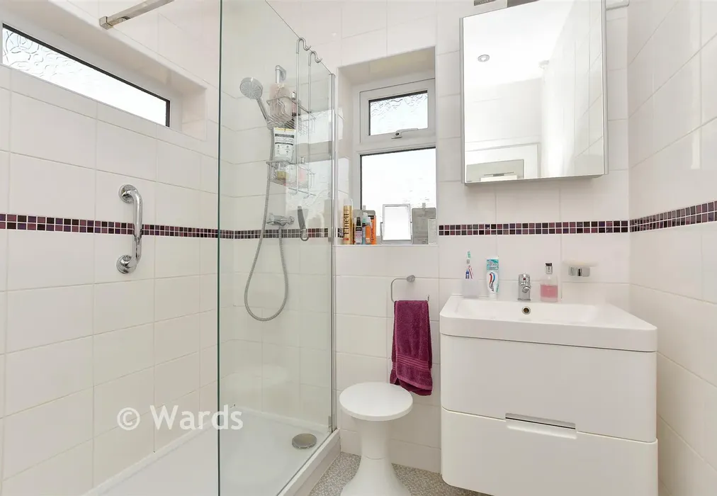Shower Room - Dean Road, Strood, Rochester, Kent - Wards of Kent