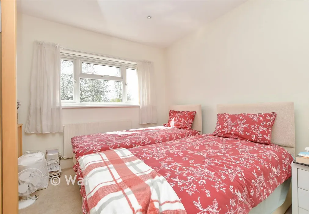Bedroom 2 - Dean Road, Strood, Rochester, Kent - Wards of Kent