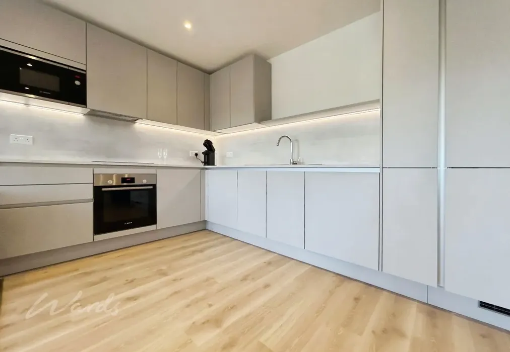 kitchen - Station Road Paddock Wood TN12 - Wards of Kent