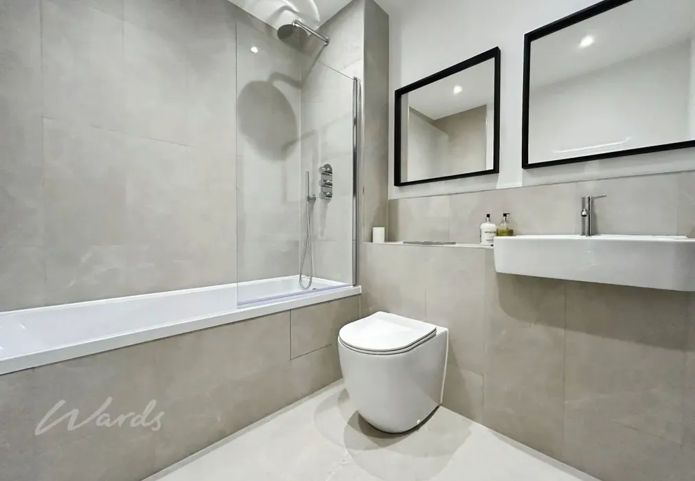 bathroom - Station Road Paddock Wood TN12 - Wards of Kent