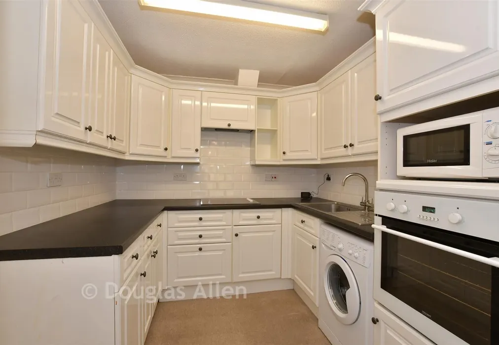 Kitchen - Chadwell Heath Lane, Chadwell Heath, Essex - Wards of Kent