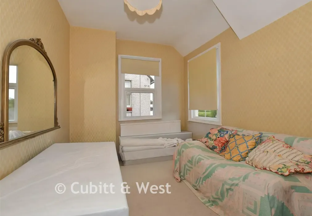Bedroom 3 - Stane Street, Ockley, Dorking, Surrey - Wards of Kent