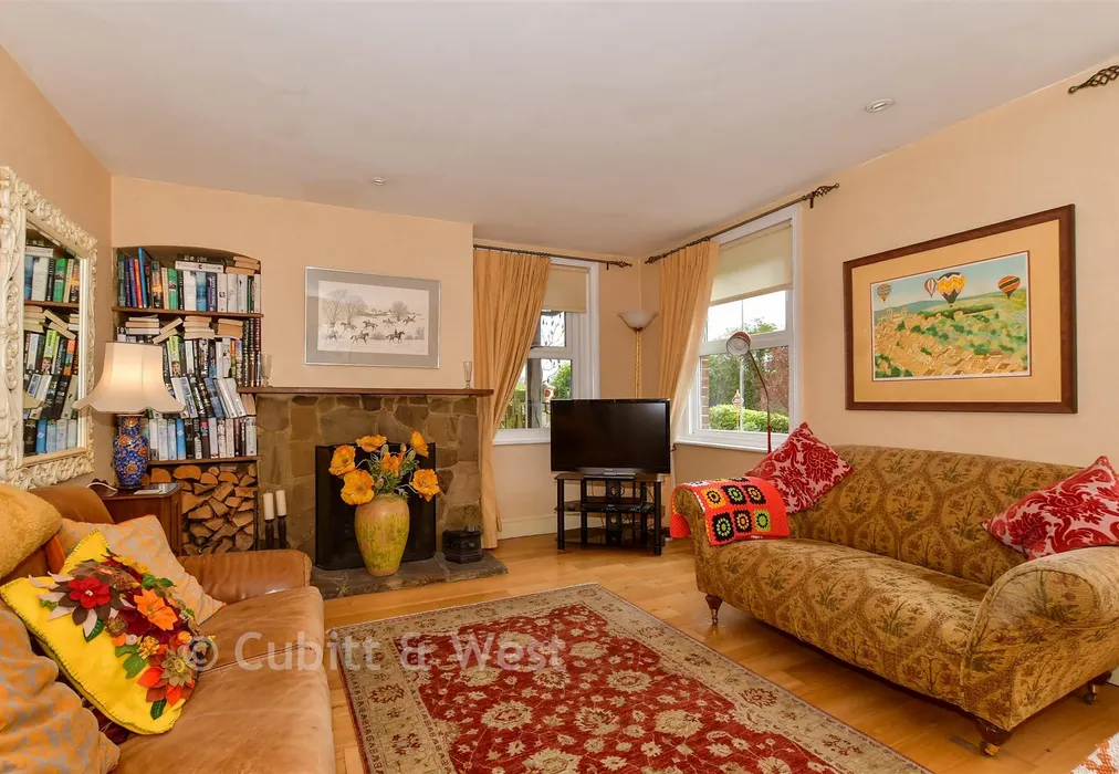 Lounge - Stane Street, Ockley, Dorking, Surrey - Wards of Kent
