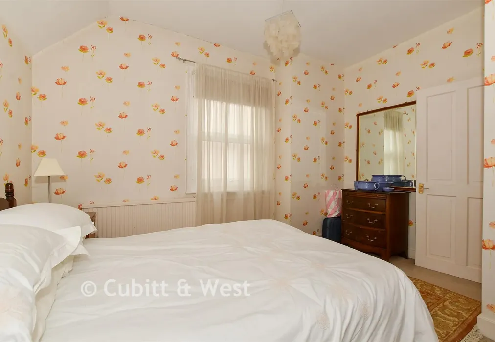 Bedroom 2 - Stane Street, Ockley, Dorking, Surrey - Wards of Kent