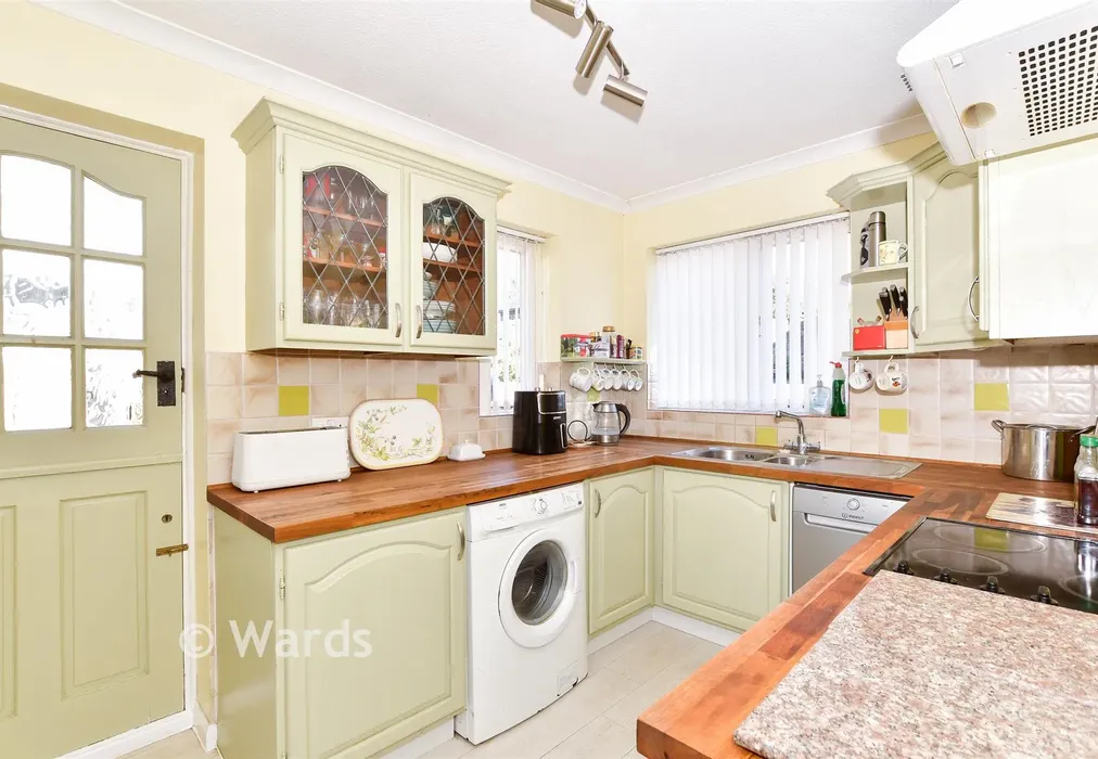 Kitchen - Rock Hill Road, Egerton, Ashford, Kent - Wards of Kent