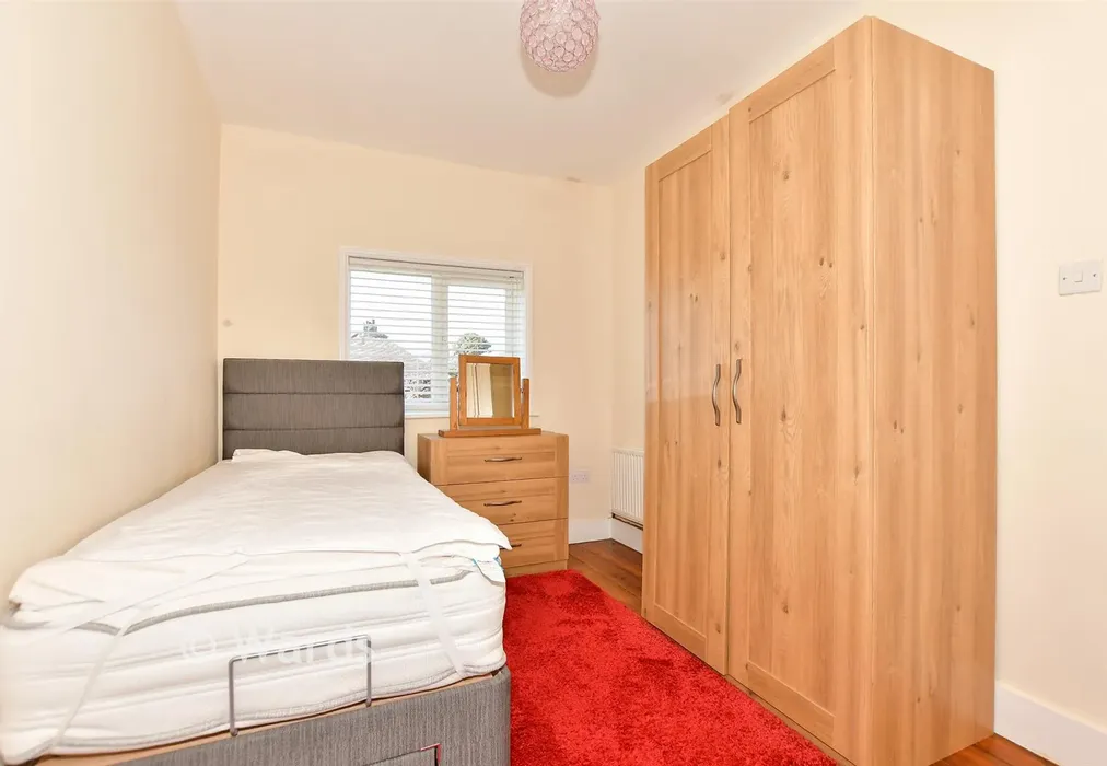 Bedroom 2 - Meehan Road, Greatstone, New Romney, Kent - Wards of Kent