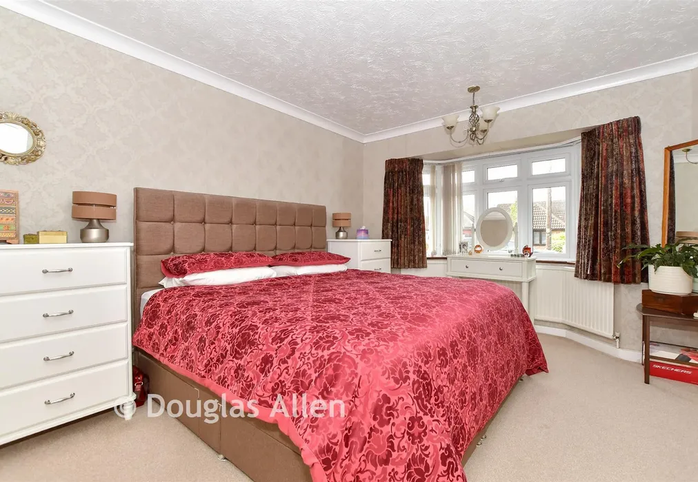 Bedroom 1 - Thorndon Avenue, West Horndon, Brentwood, Essex - Wards of Kent