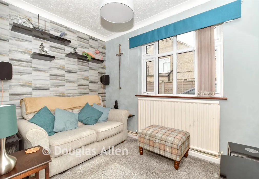 Bedroom 3 - Thorndon Avenue, West Horndon, Brentwood, Essex - Wards of Kent