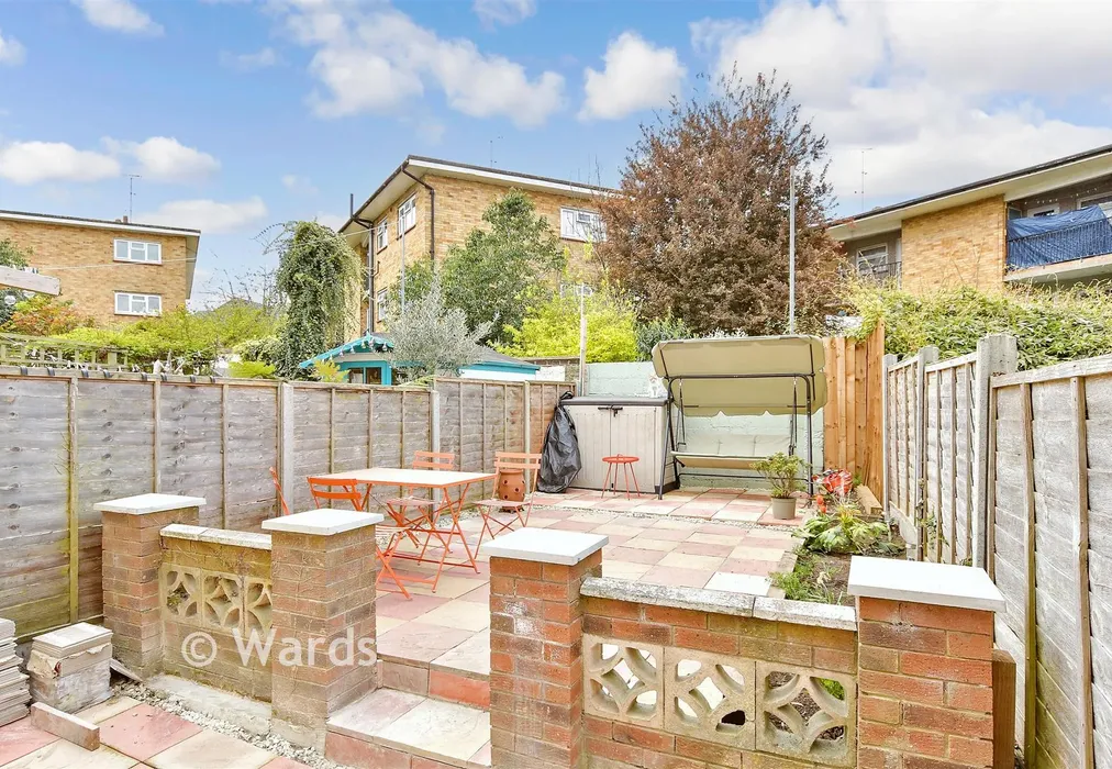 Rear Garden - James Street, Rochester, Kent - Wards of Kent