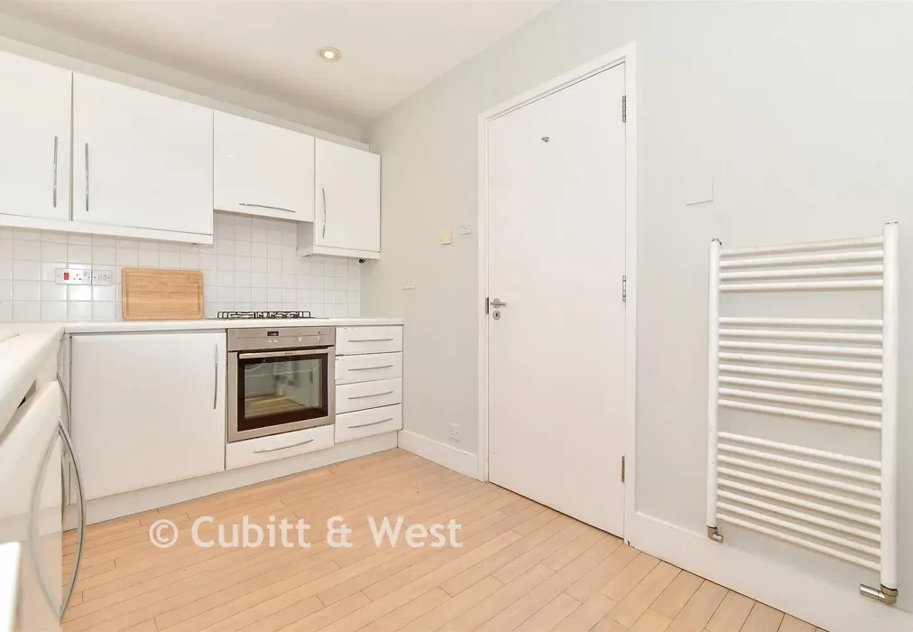 Kitchen - Nile Street, Emsworth, Hampshire - Wards of Kent