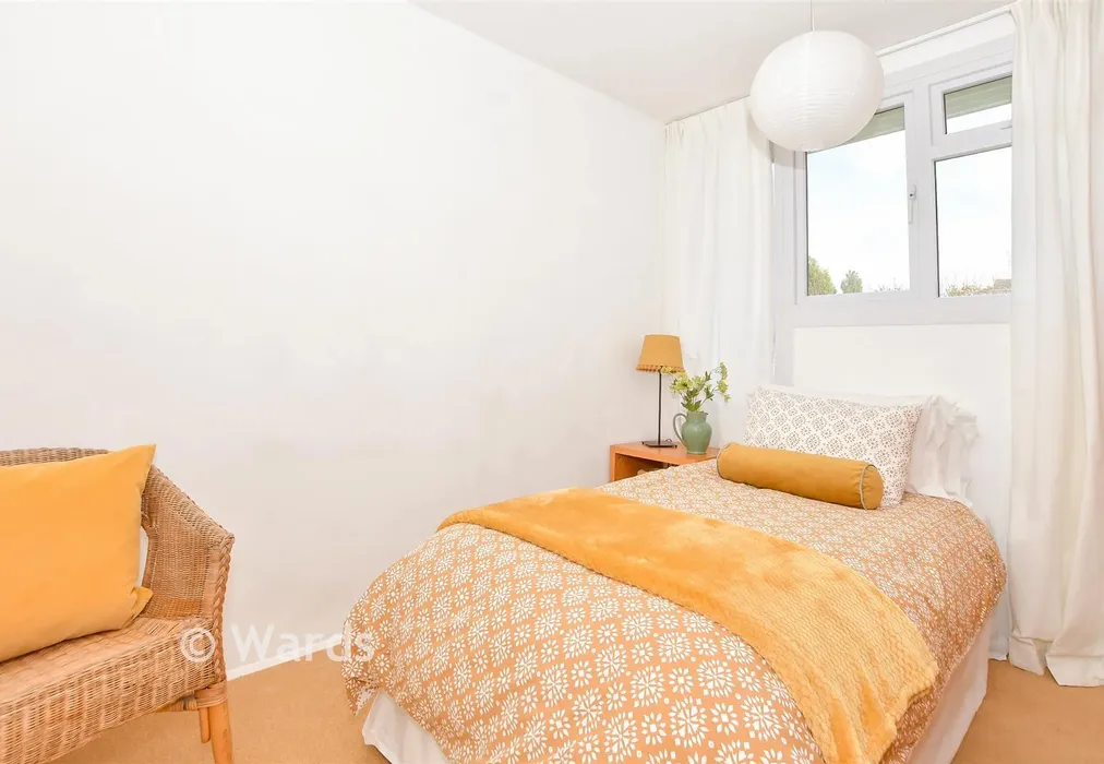 Bedroom 2 - Fromandez Drive, Horsmonden, Kent - Wards of Kent