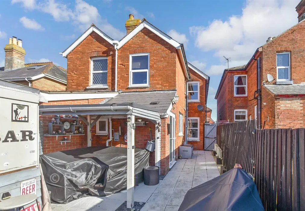 Rear Elevation - Oakfield Road, East Cowes, Isle of Wight - Wards of Kent