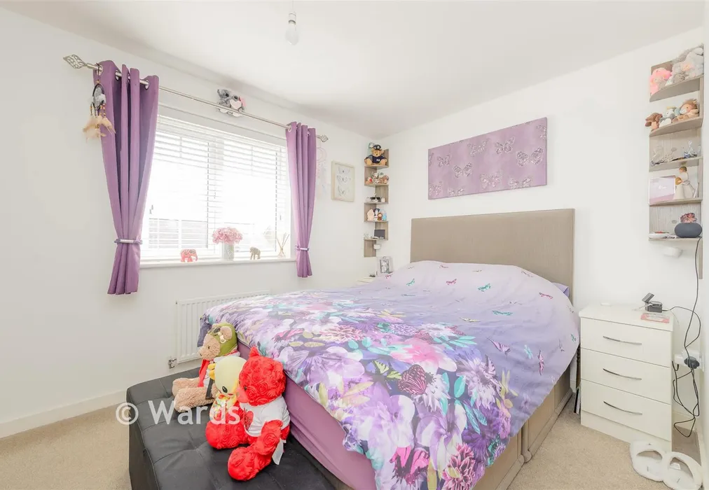 Bedroom 1 - Field Lane, Gravesend, Kent - Wards of Kent