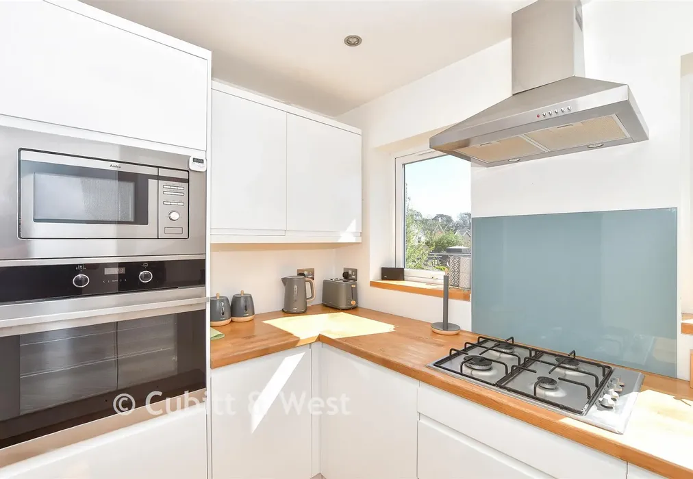 Kitchen - Ifield Road, West Green, Crawley, West Sussex - Wards of Kent