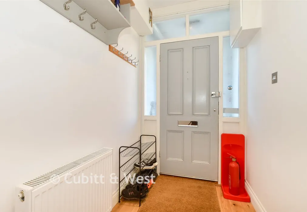 Hallway - Ifield Road, West Green, Crawley, West Sussex - Wards of Kent