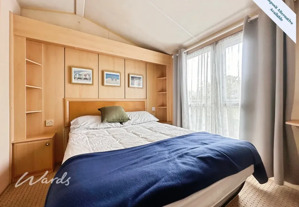 Bedroom 1 - Smarden Road Headcorn TN27 - Wards of Kent