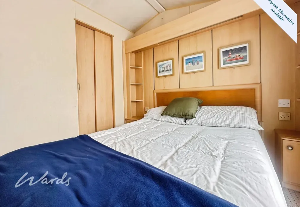 Bedroom 1 - Smarden Road Headcorn TN27 - Wards of Kent