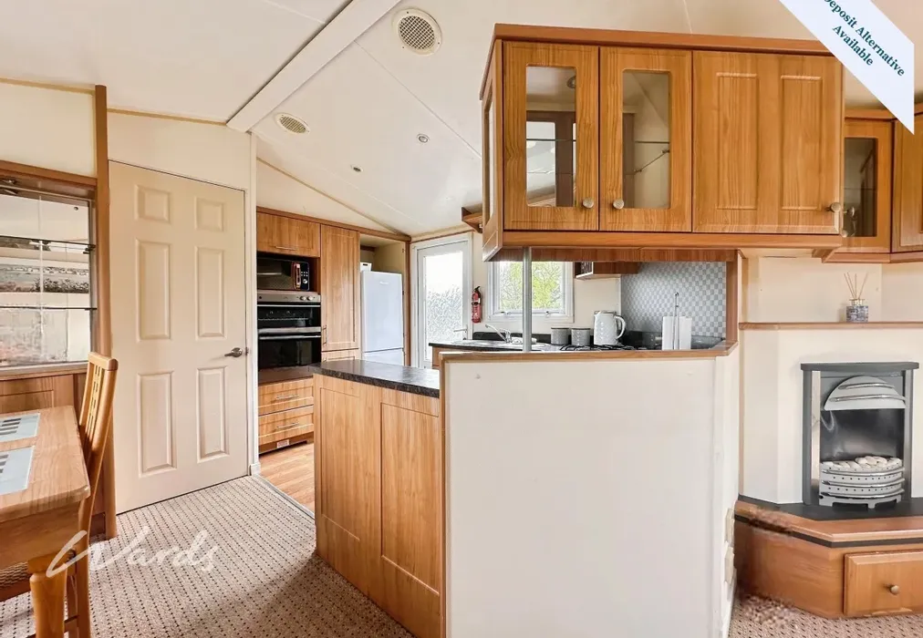 Kitchen - Smarden Road Headcorn TN27 - Wards of Kent