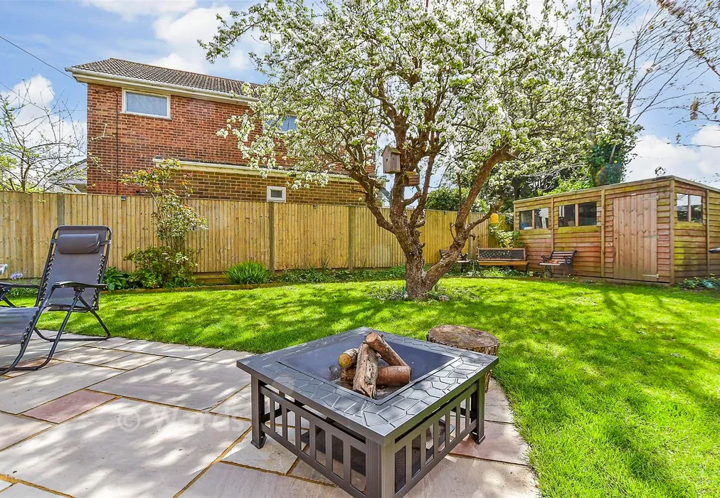 External Lifestyle Photograph - The Churchlands, New Romney, Kent - Wards of Kent