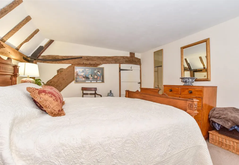 Bedroom 3 - The Street, Smarden,Ashford, Kent - Wards of Kent