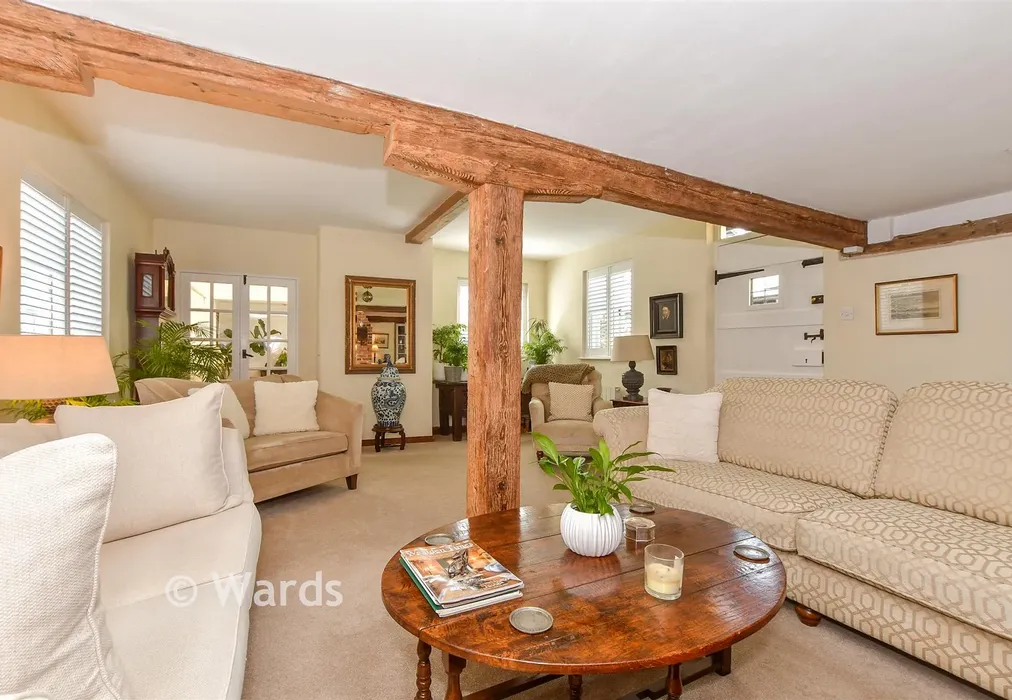 Family Room - The Street, Smarden,Ashford, Kent - Wards of Kent