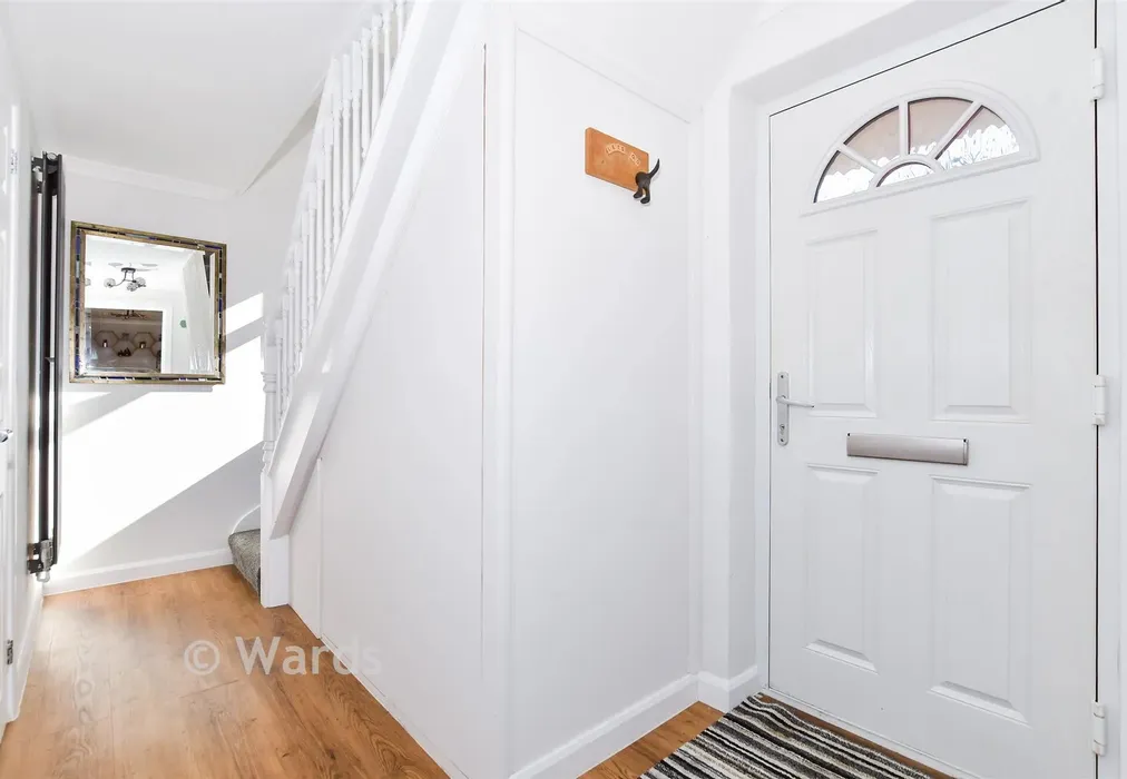 Hallway - Glebe Meadow, Wateringbury, Maidstone, Kent - Wards of Kent