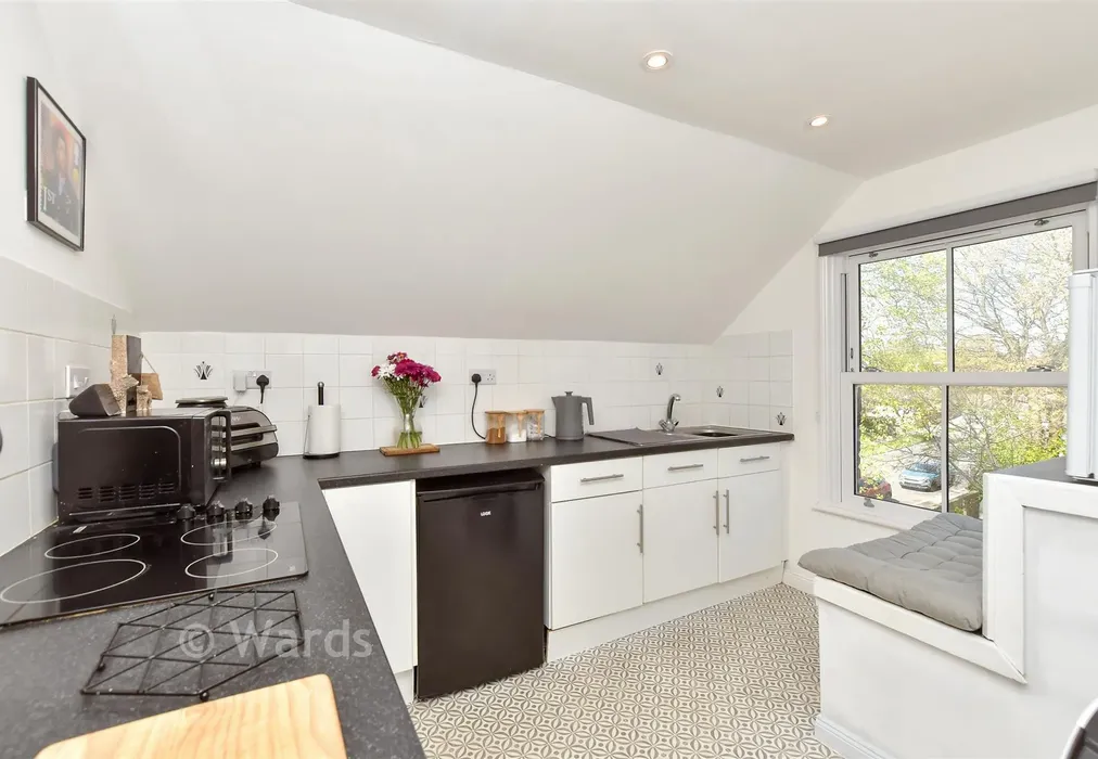 Kitchen - East Street, Faversham, Kent - Wards of Kent