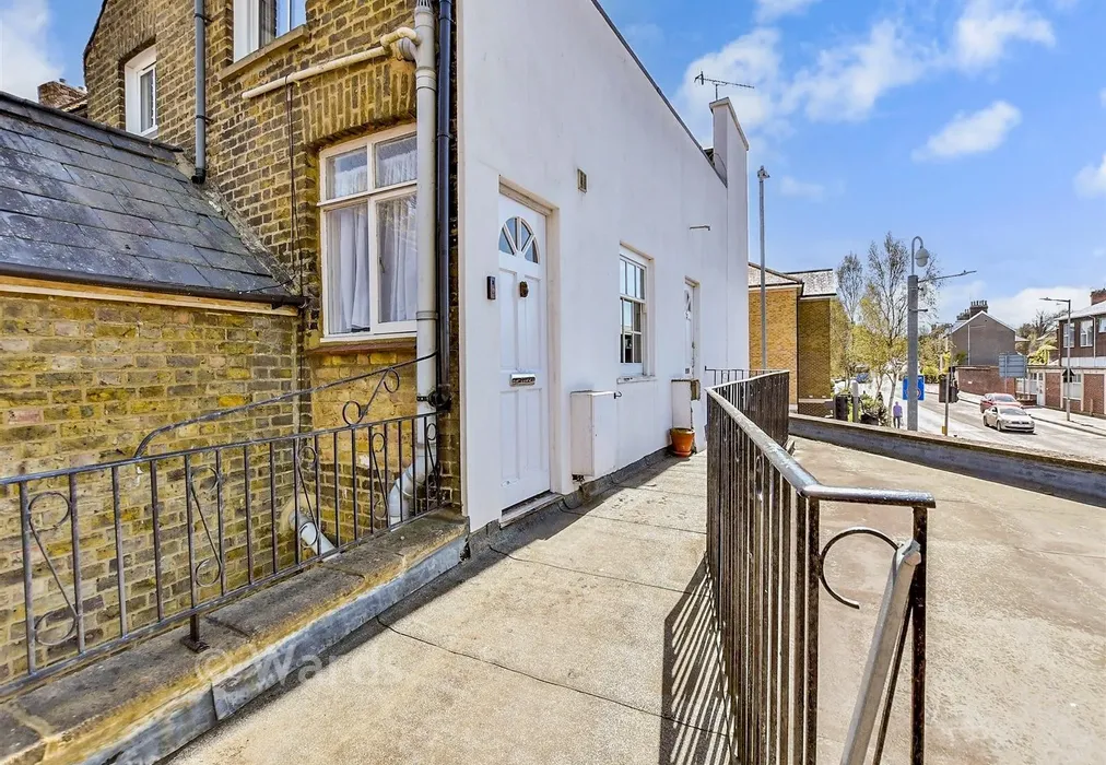 Front Elevation - East Street, Faversham, Kent - Wards of Kent