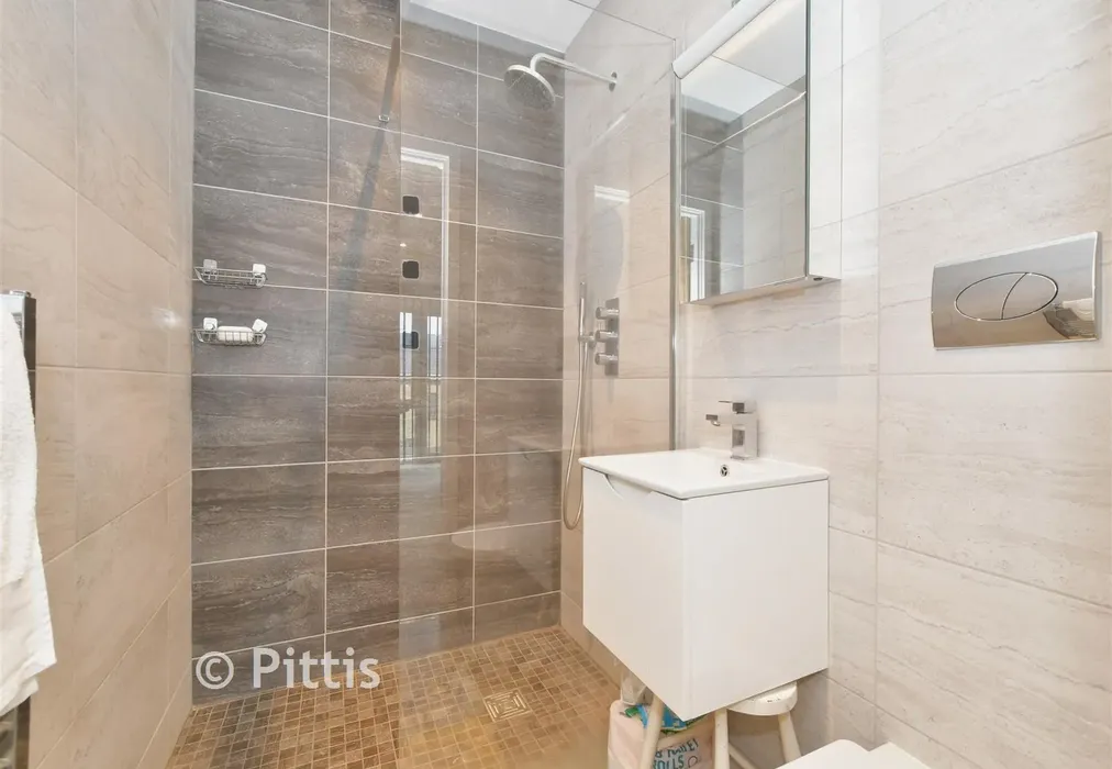 Shower Room - Grange Road, Sandown, Isle of Wight - Wards of Kent