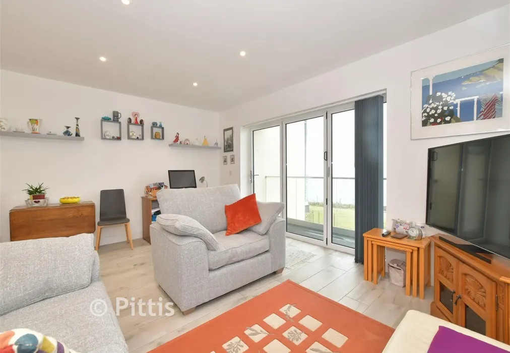Lounge - Grange Road, Sandown, Isle of Wight - Wards of Kent