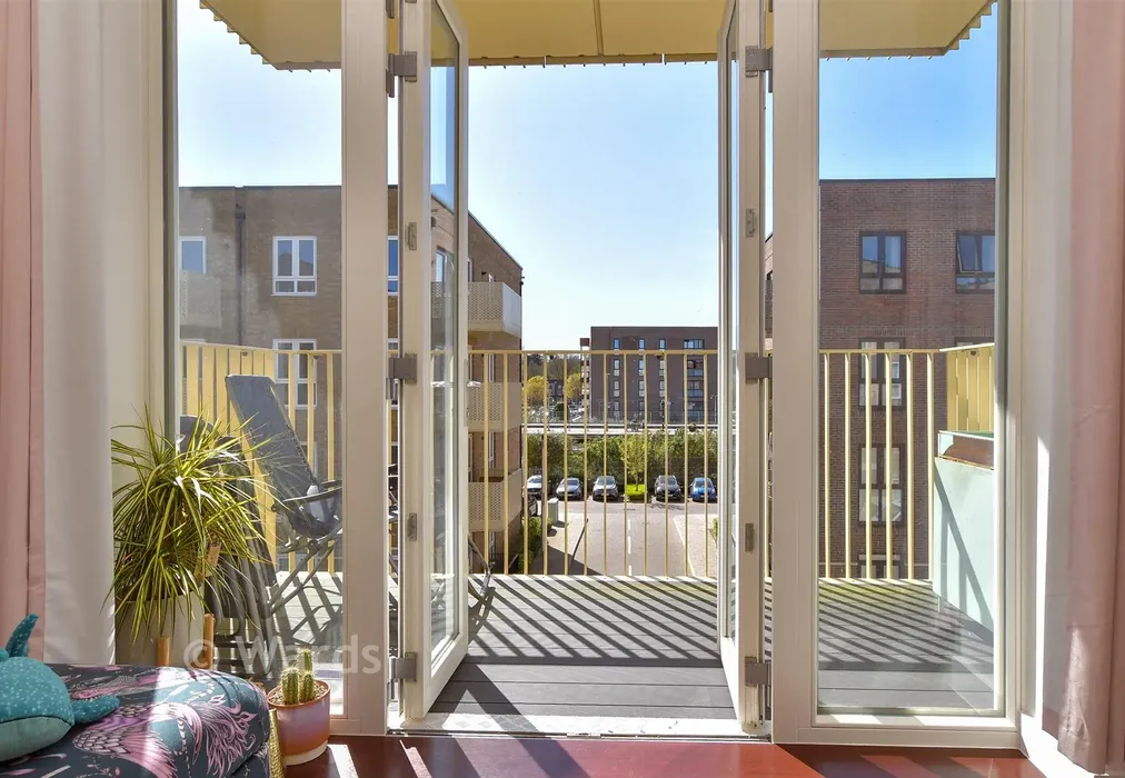 Internal Lifestyle Photograph - Corys Road, Rochester, Kent - Wards of Kent