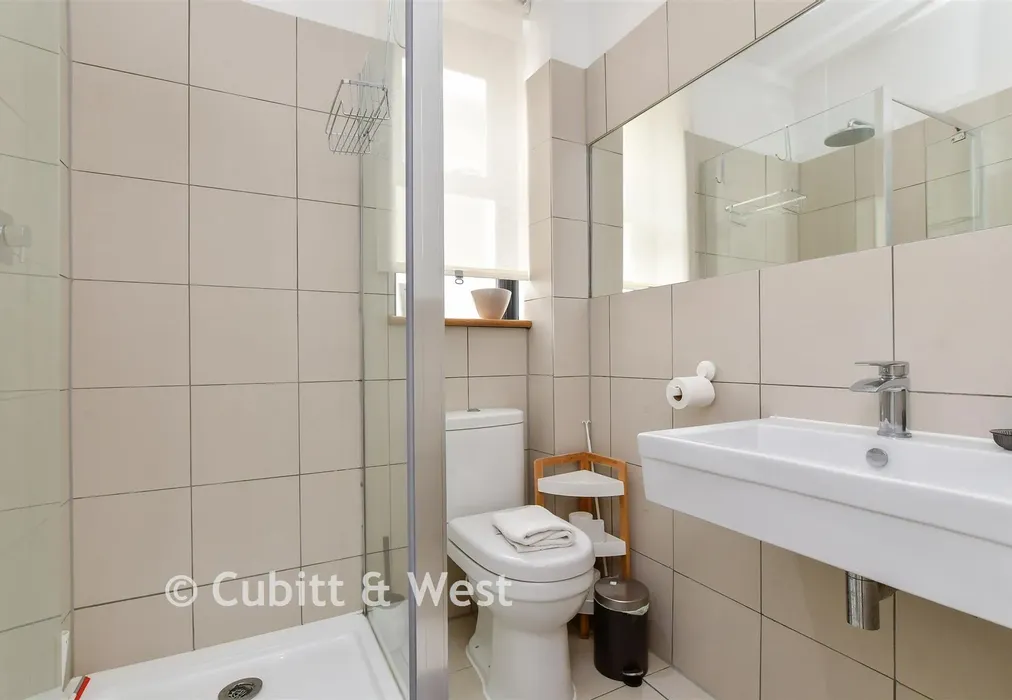 Shower Room - Western Road, Brighton, East Sussex - Wards of Kent
