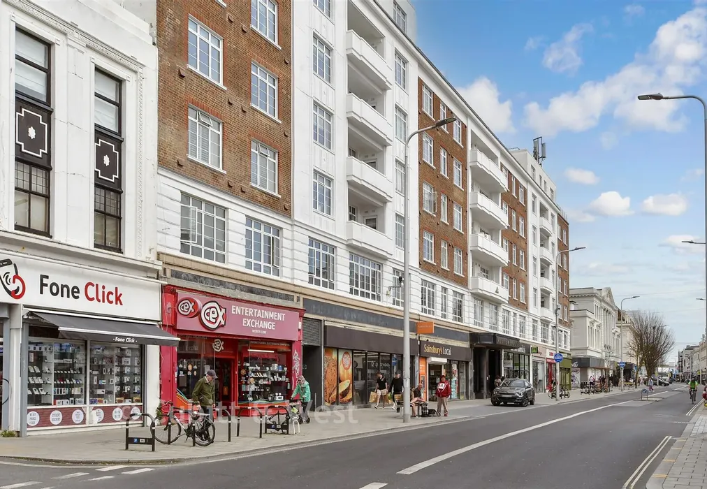 Surrounding Area - Western Road, Brighton, East Sussex - Wards of Kent