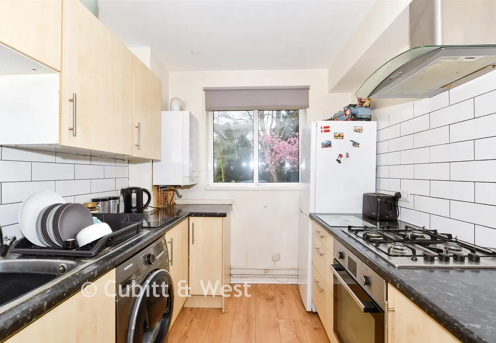 Kitchen - Somers Close, Reigate, Surrey - Wards of Kent