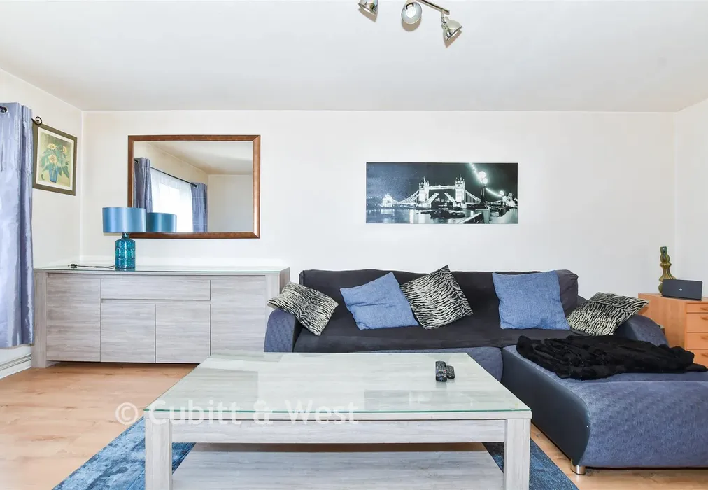 Living Room - Somers Close, Reigate, Surrey - Wards of Kent