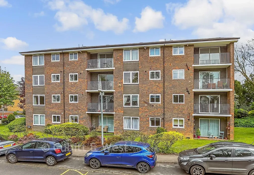 Front - Somers Close, Reigate, Surrey - Wards of Kent