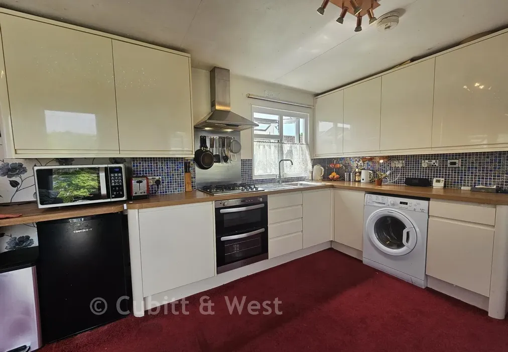 Kitchen Area - Boxhill Road, Tadworth, Surrey - Wards of Kent