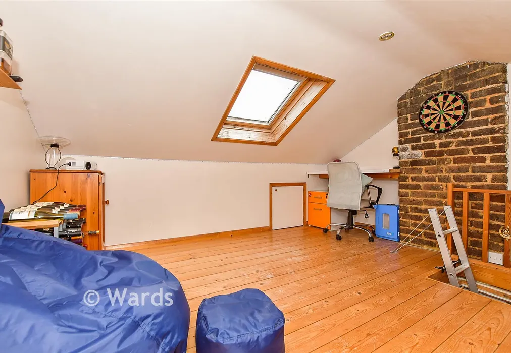Internal Lifestyle Photograph - Vermont Road, Rusthall, Tunbridge Wells, Kent - Wards of Kent